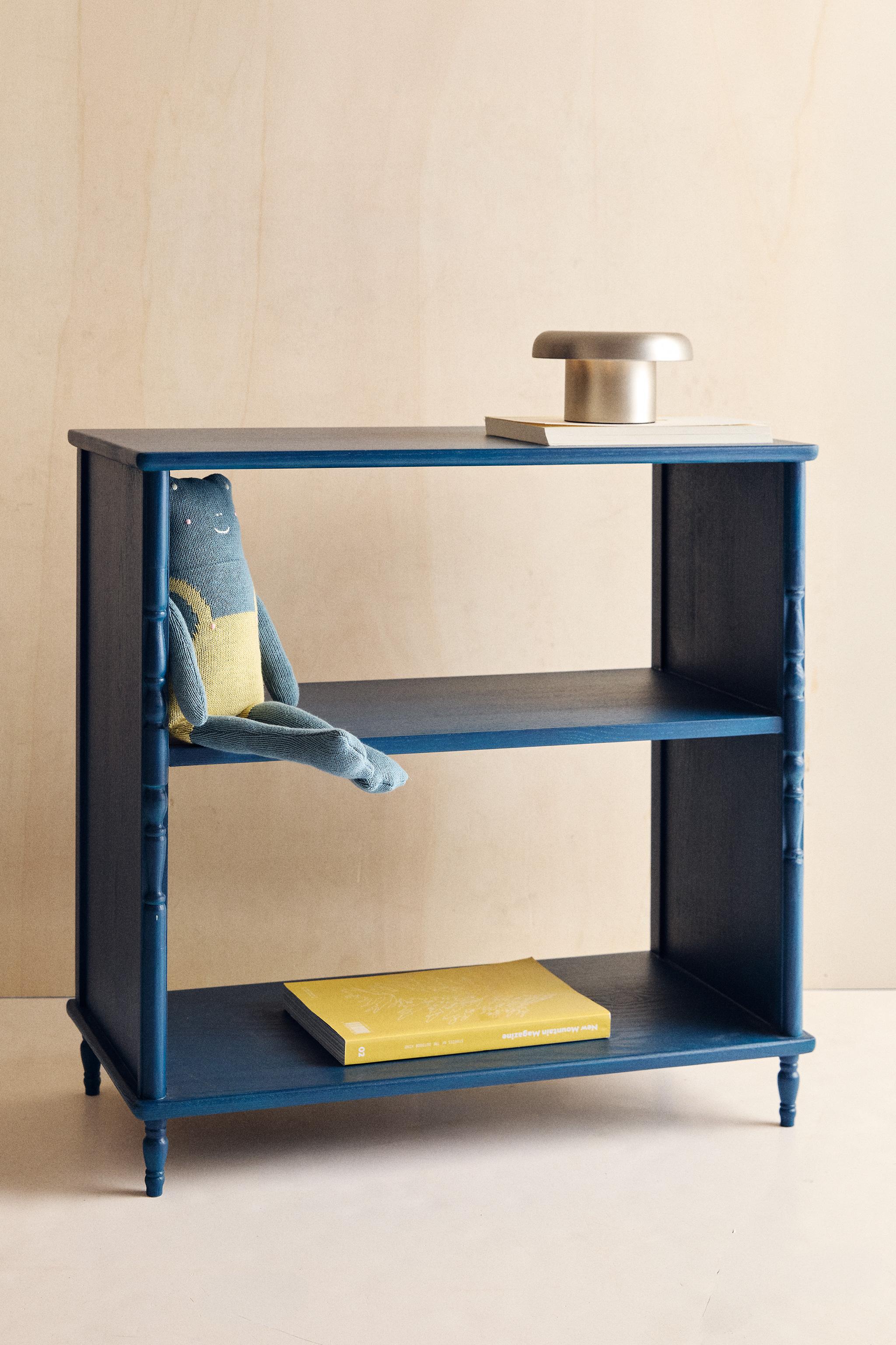 ASH WOOD SIDE TABLE